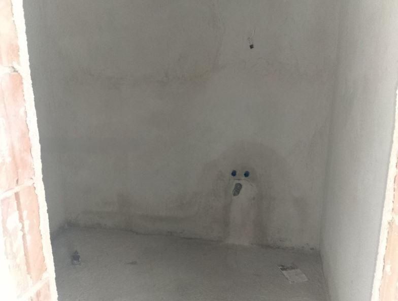 Продава се Тристаен апартамент в Варна, Левски - 82 кв.м за 2671 €/кв.м - Снимка #7