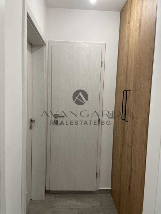 Продава се Тристаен апартамент в Пловдив, Кючук Париж - 100 кв.м за 1096 €/кв.м - Снимка #7