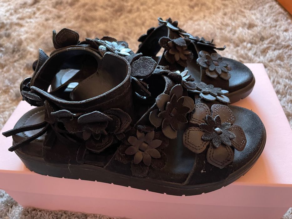 Дамски велурени сандали Daris