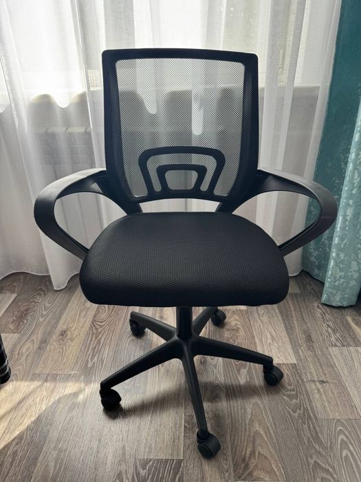 Продам компьютерное кресло