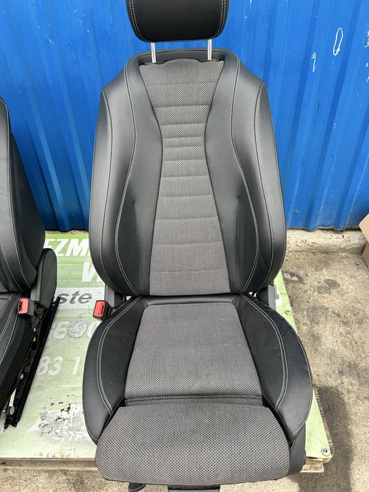 Scaune față și banchetă spate Mercedes W213
