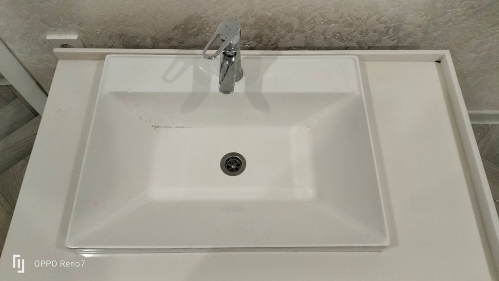 Раковина с тумбой