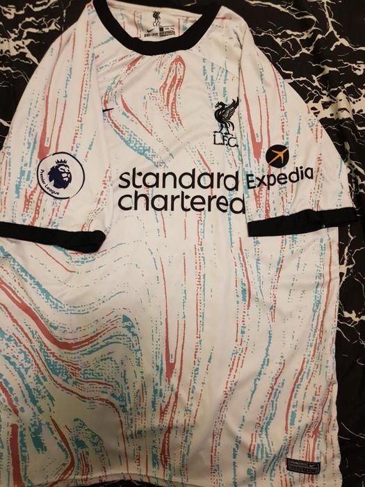 Tricou deplasare 2022/23 Liverpool FC, Salah