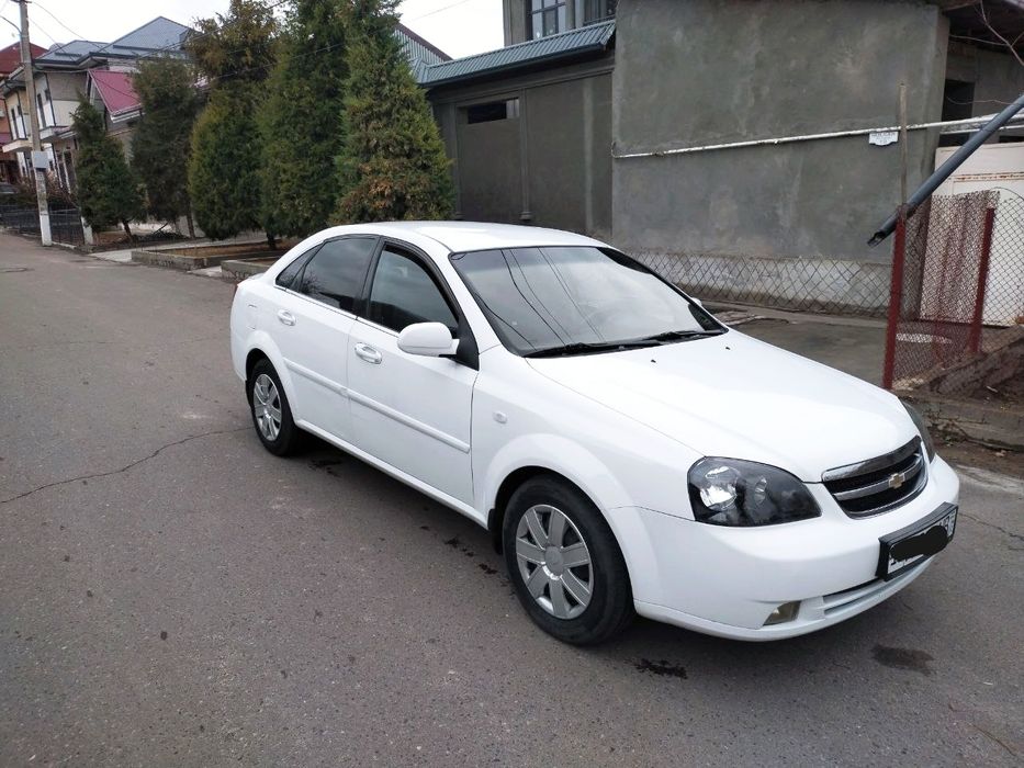 Ласетти ок 2011 йил сотилади