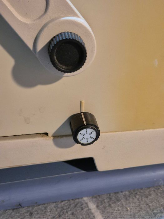 OPUS Multi Kombi - Aparat legare documente. Bonus spirale din plastic