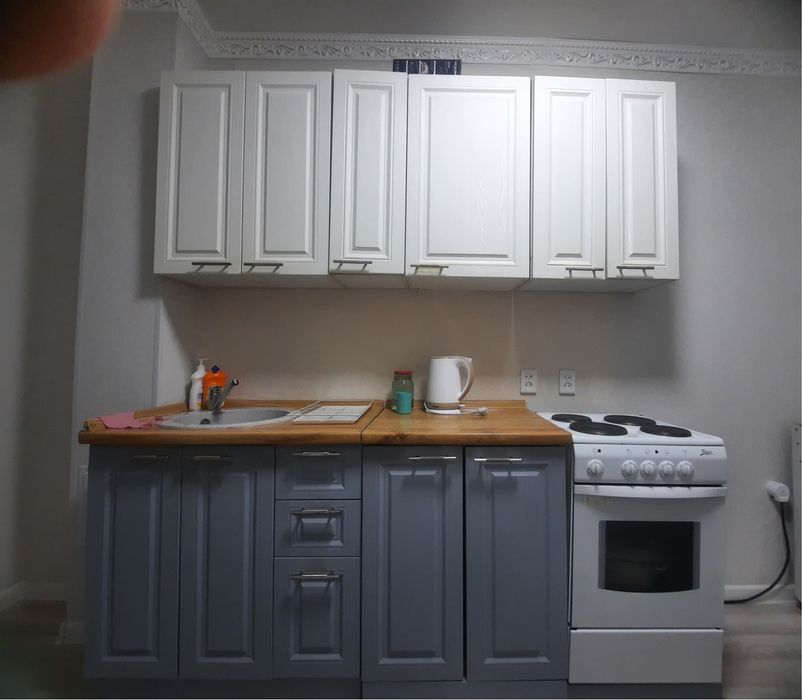 Продам кухонный  ширина 2.10 м , материал мдф