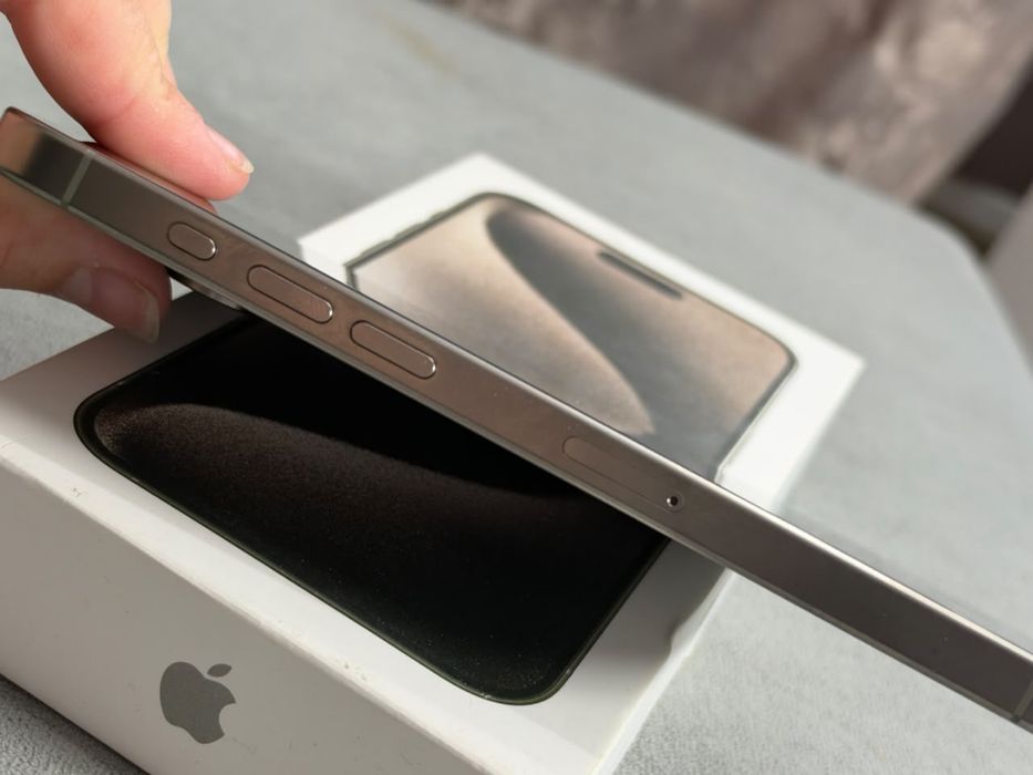 Iphone 15 pro max 256g