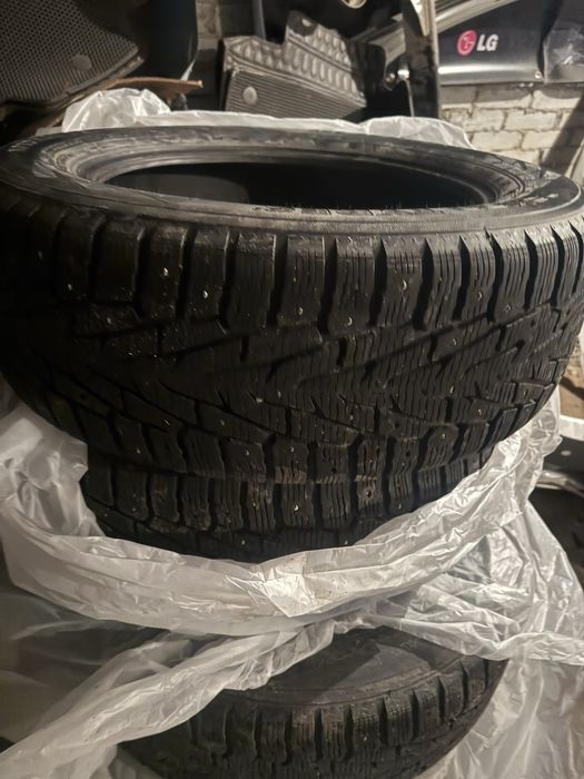 Шины 235/60/18 Nokian TYRES