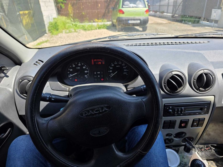 dacia logan  van 2012