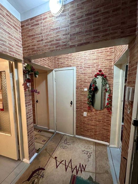 Продается квартира Мавлон Риези