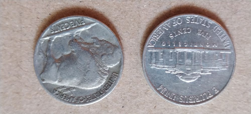 Продаётся монета США