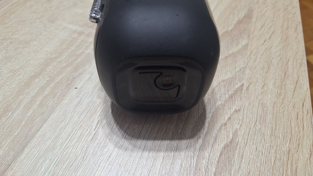 Vând boxa portabila jbl