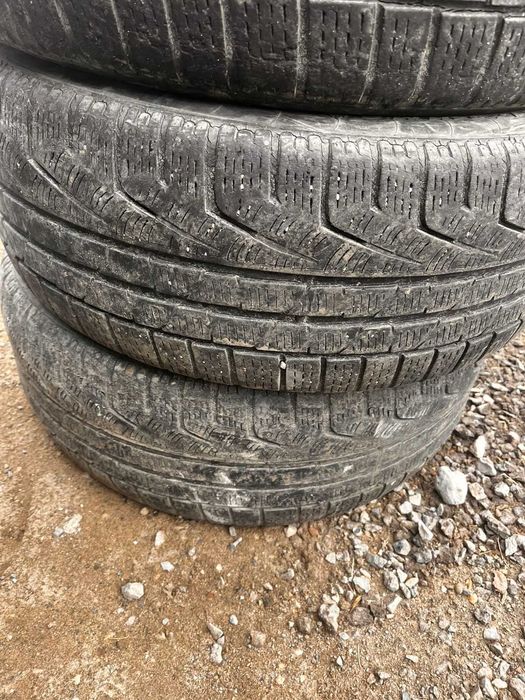 Pirelli 225 x 50 x 17