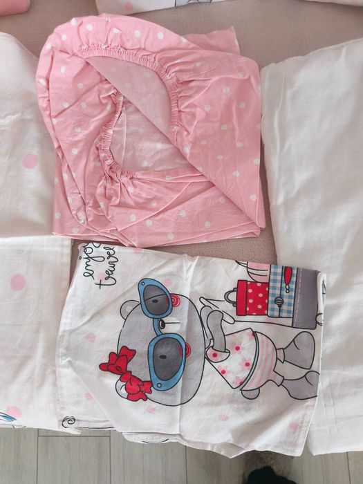Комплект обиколници и спално бельо за бебе момиче