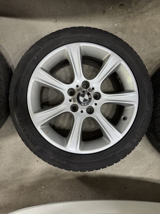 Set 4 jante 5x120 BMW cu anvelope iarna 225/50R17