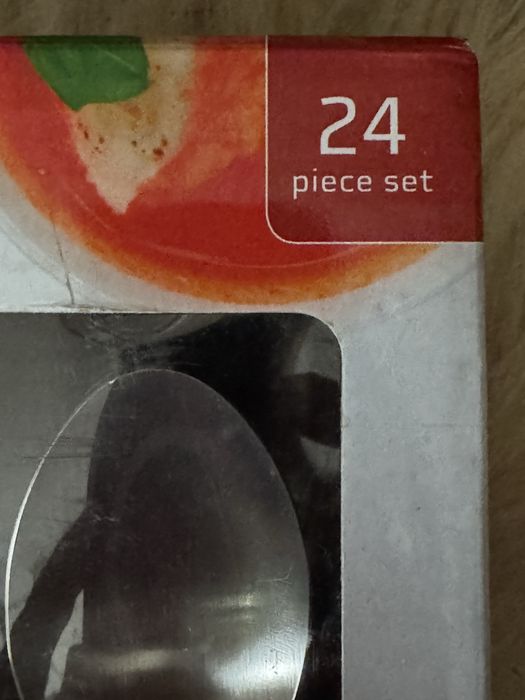 Комплект прибори за хранене за 6 души