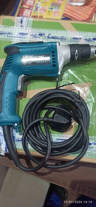 Продавам инструменти