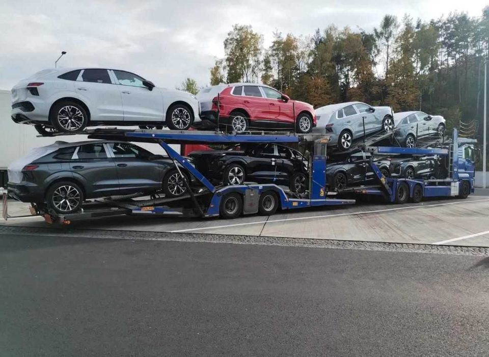 Transport auto pe platforma in Europa