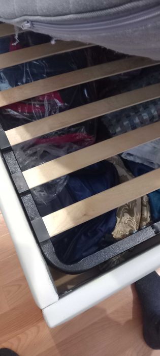 Кровать двух спальная