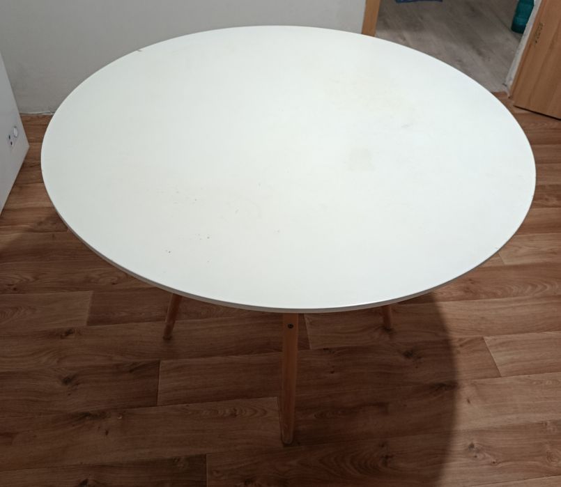 Продаю стол Икея !