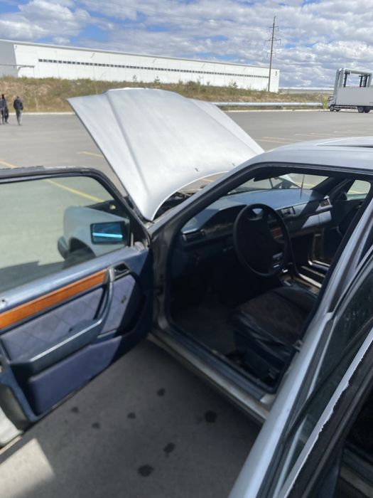 Mersedes-Benz W124
