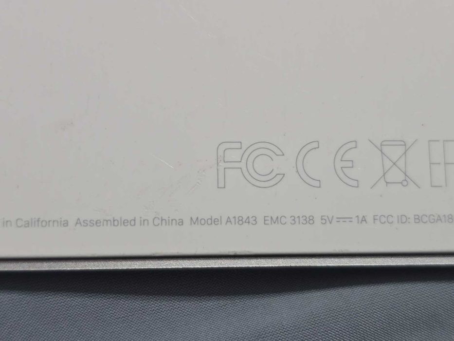 Tastatura Apple Magic Keyboard taste numerice, Bluetooth, Layout International model A1843 EMC 3138