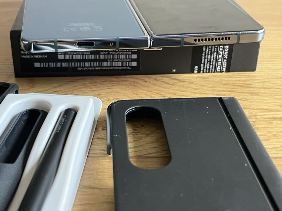Бартер Samsung z fold 4 256gb + s pen