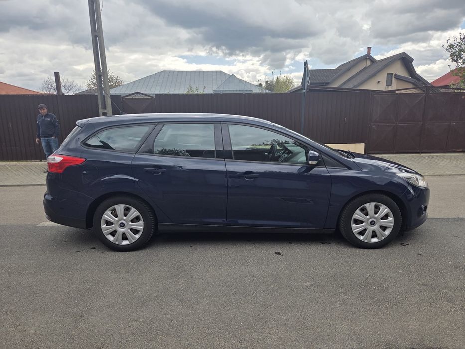Vând Ford Focus 2011