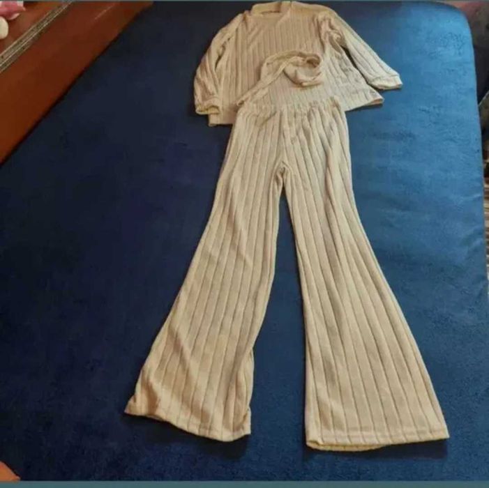 Costum multiseason tricot