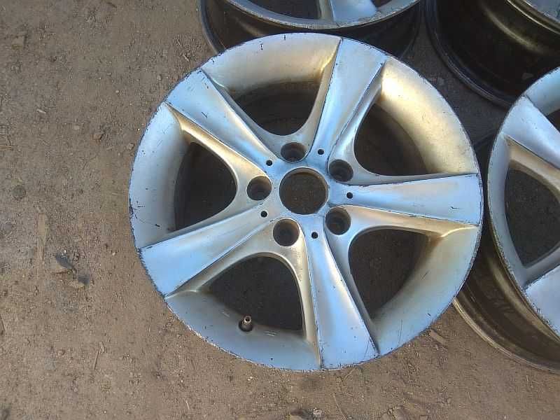 Продам легкосплавные диски на автомашину Mercedes