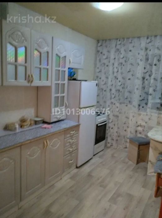 Продам 2ух комнатную 2 этаж