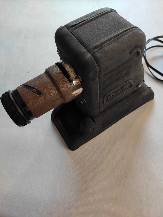 АПАРАТ за Диафилми / РЕТРО (СССР-1957 г.)  ... само за