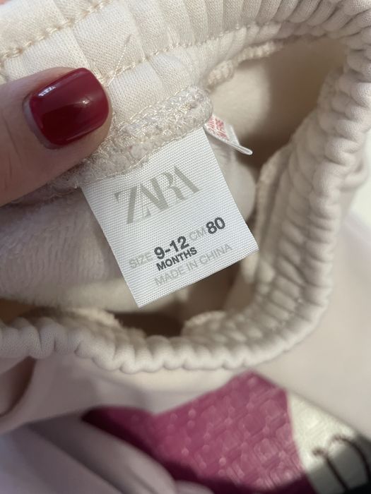 Pantaloni zara marime 80