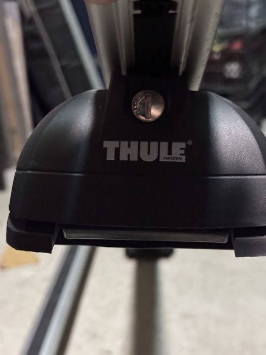 BMW X1 F48 греди за покрив Thule