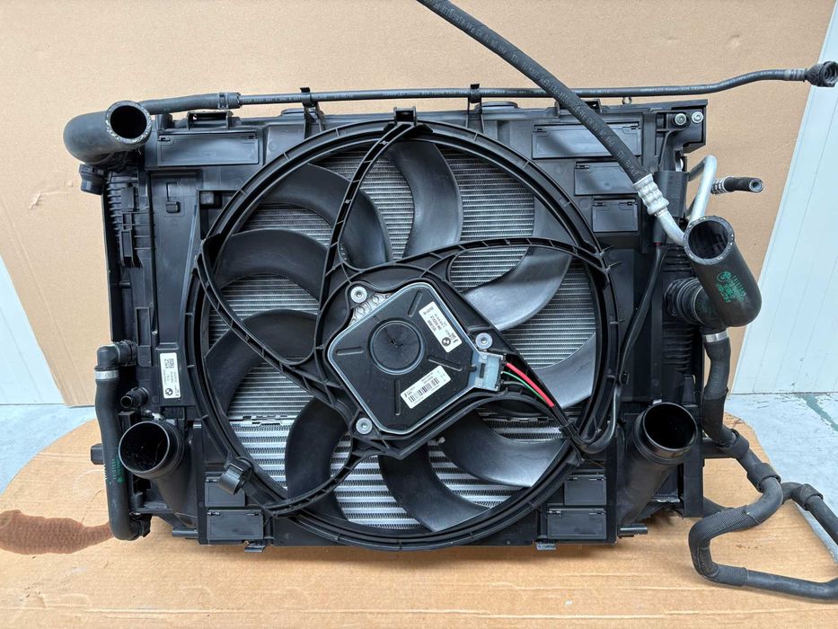 Оригинална Пачка С Радиатори И Перка 400W За БМВ Ф07 Ф10 Ф11  7618768 8672011 BMW F10 F11 F07