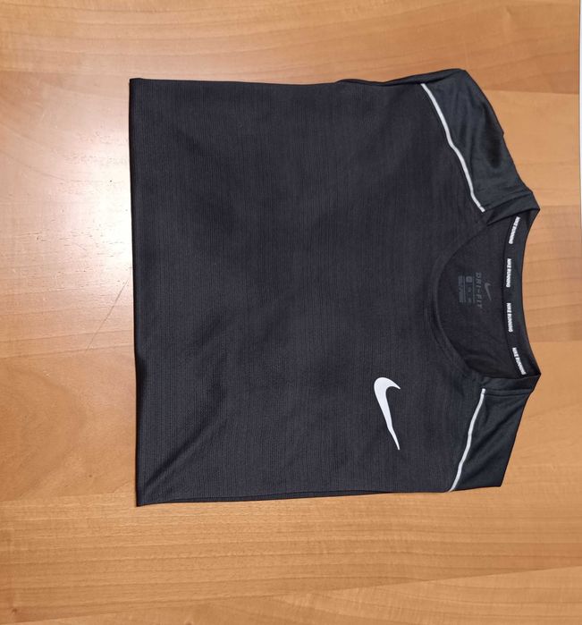 Nike Dri-Fit-Много Запазена