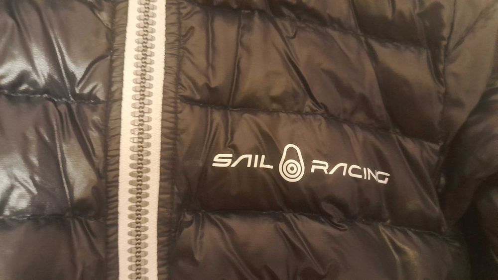 Черно преходно дамско яке  с пух