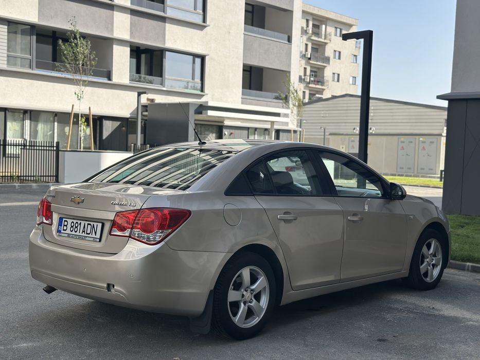 Chevrolet Cruze LS 2012 1.6 benzina cu GPL 178.000 KM