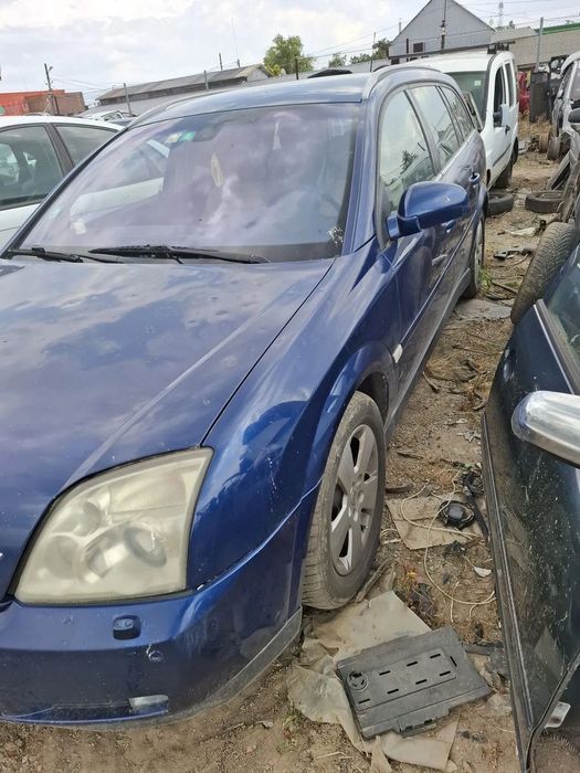 Dezmembrez Opel Vectra 1.9 cdti