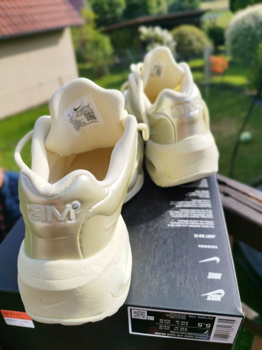 Продавам чисто нови маратонки Nike Air Max Muse "Alabaster"