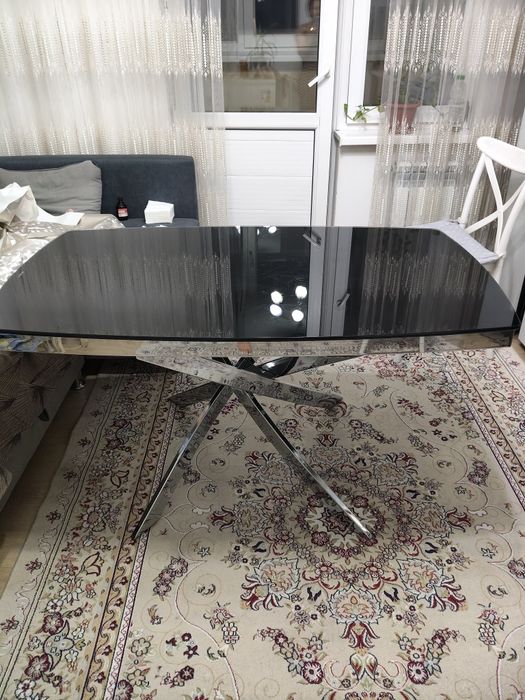 Продам кухонный стол в хорошем состоянии