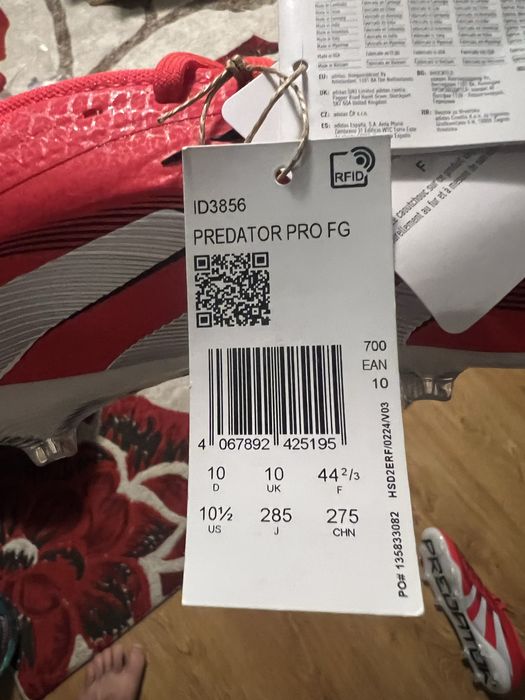 adidasi cu crampoane originali  din uk!