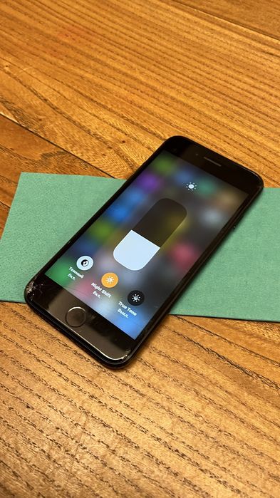 iPhone SE 20220 года