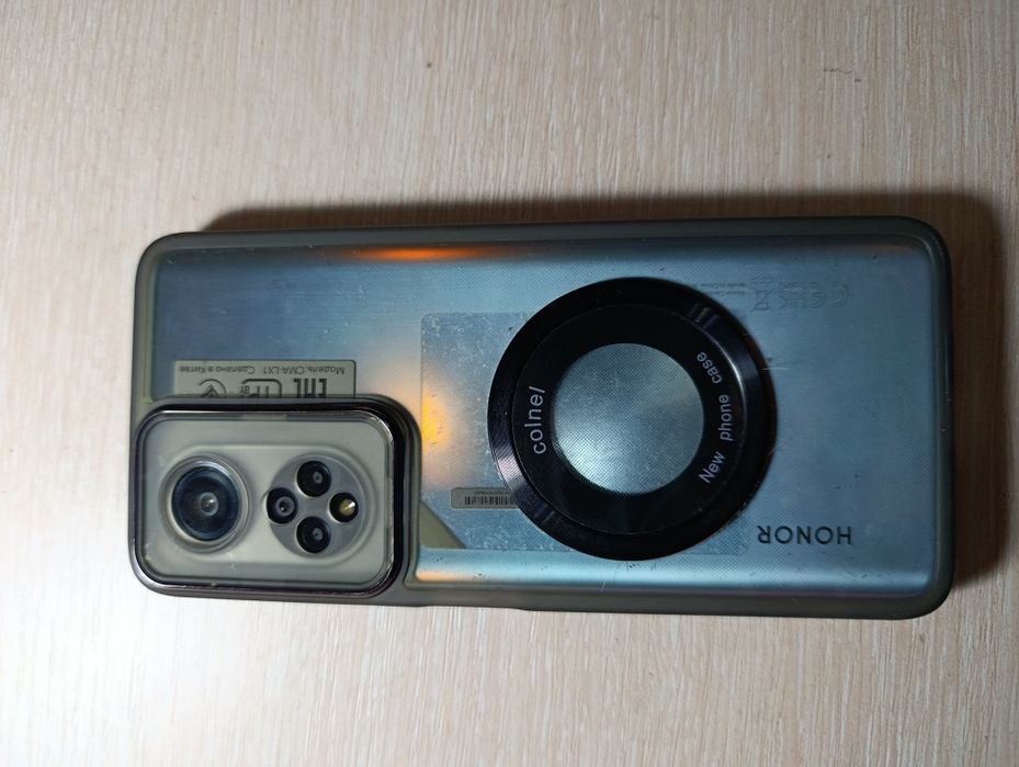 Продам смартфон Honor X7