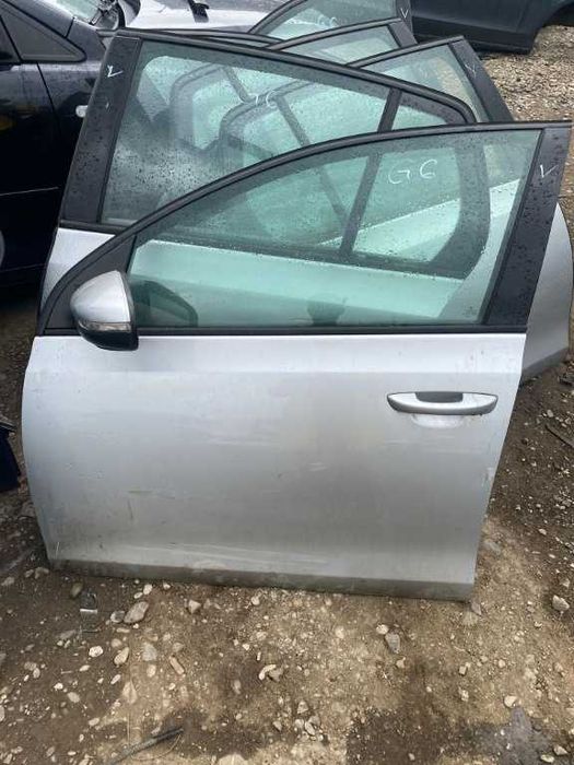 Usa stanga/dreapta fata Volkswagen Golf 6 an 2010