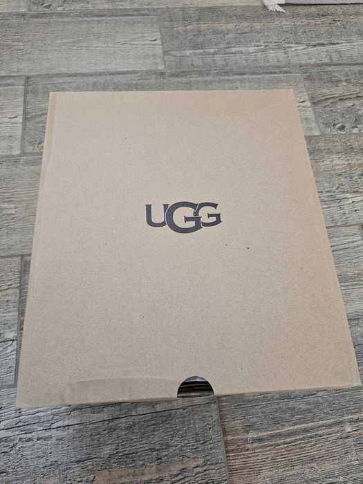 UGG ботуши, номер 40, нови