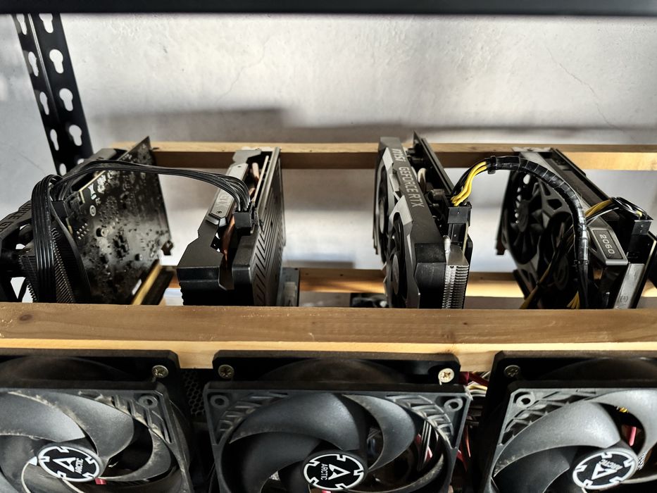 Mining rig, Майнинг Риг 2 броя RTX 3060, RX6600XT