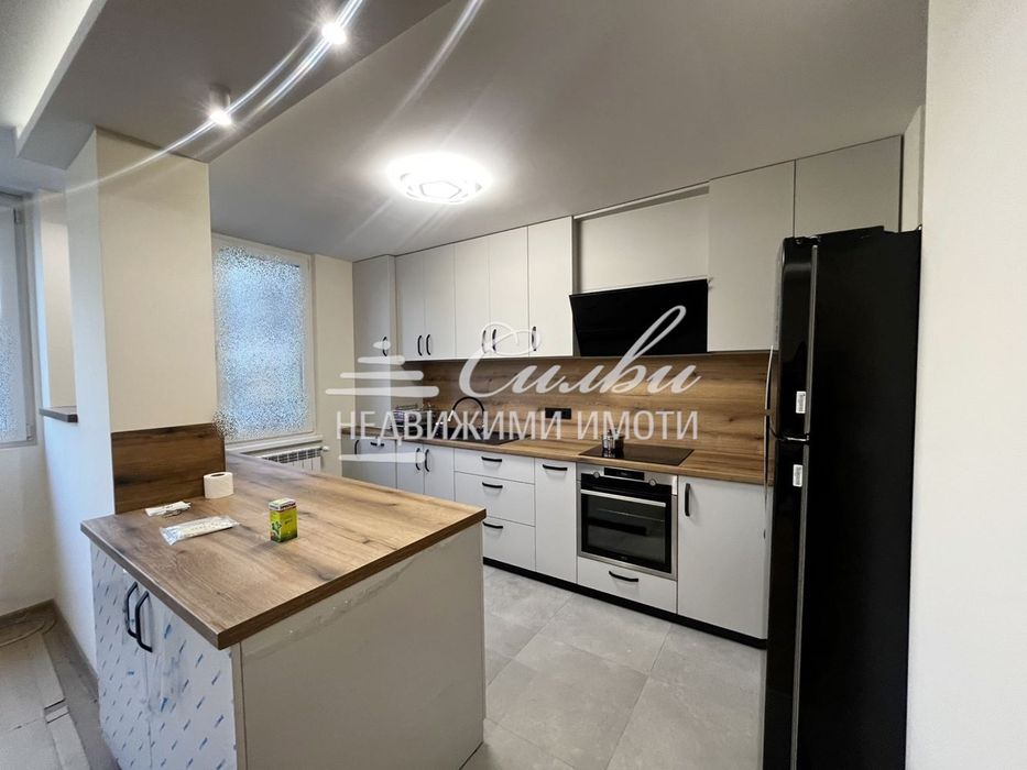 Тристаен ТУХЛЕН апартамент - кв. Център!