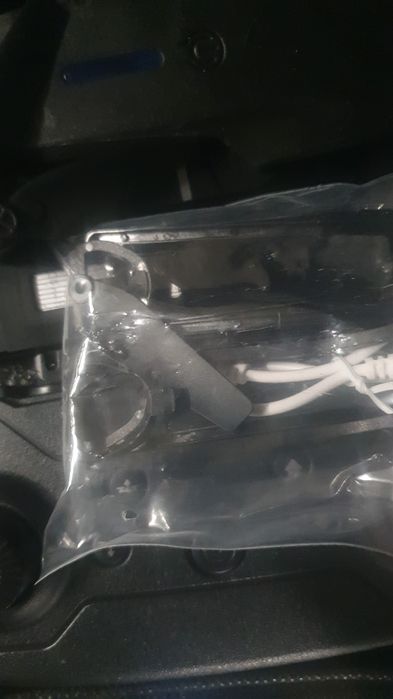 Drona E99 noua cu telecomanda si acumulator