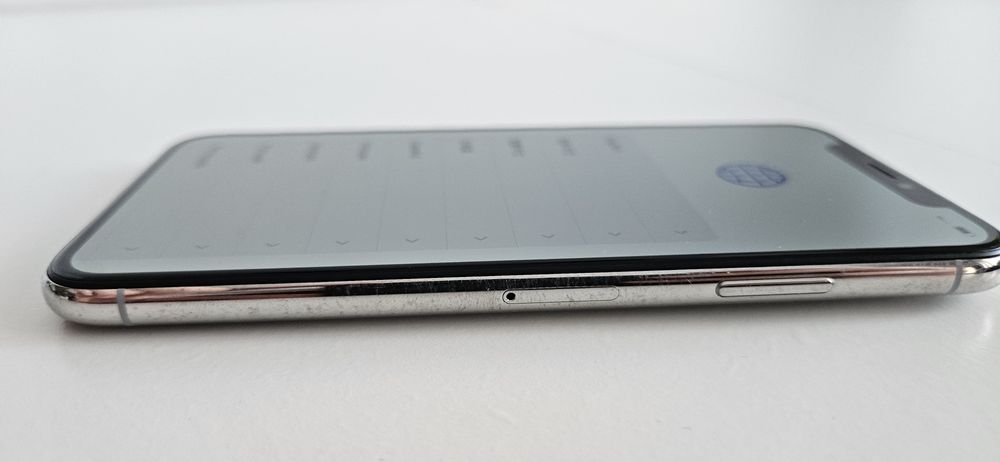 Iphone xs silver 64 gb